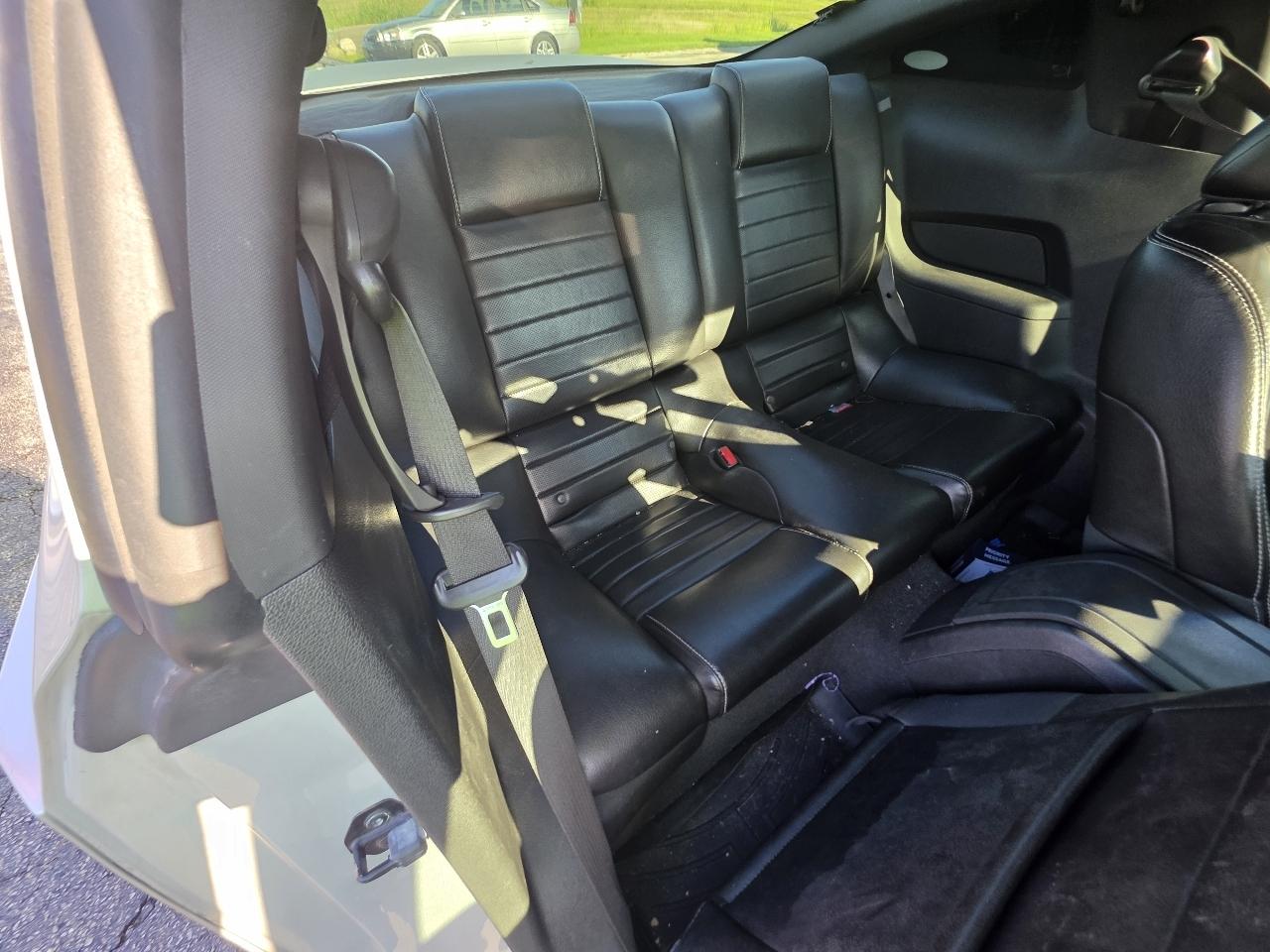 Ford Mustang 2dr Cpe V6 2010