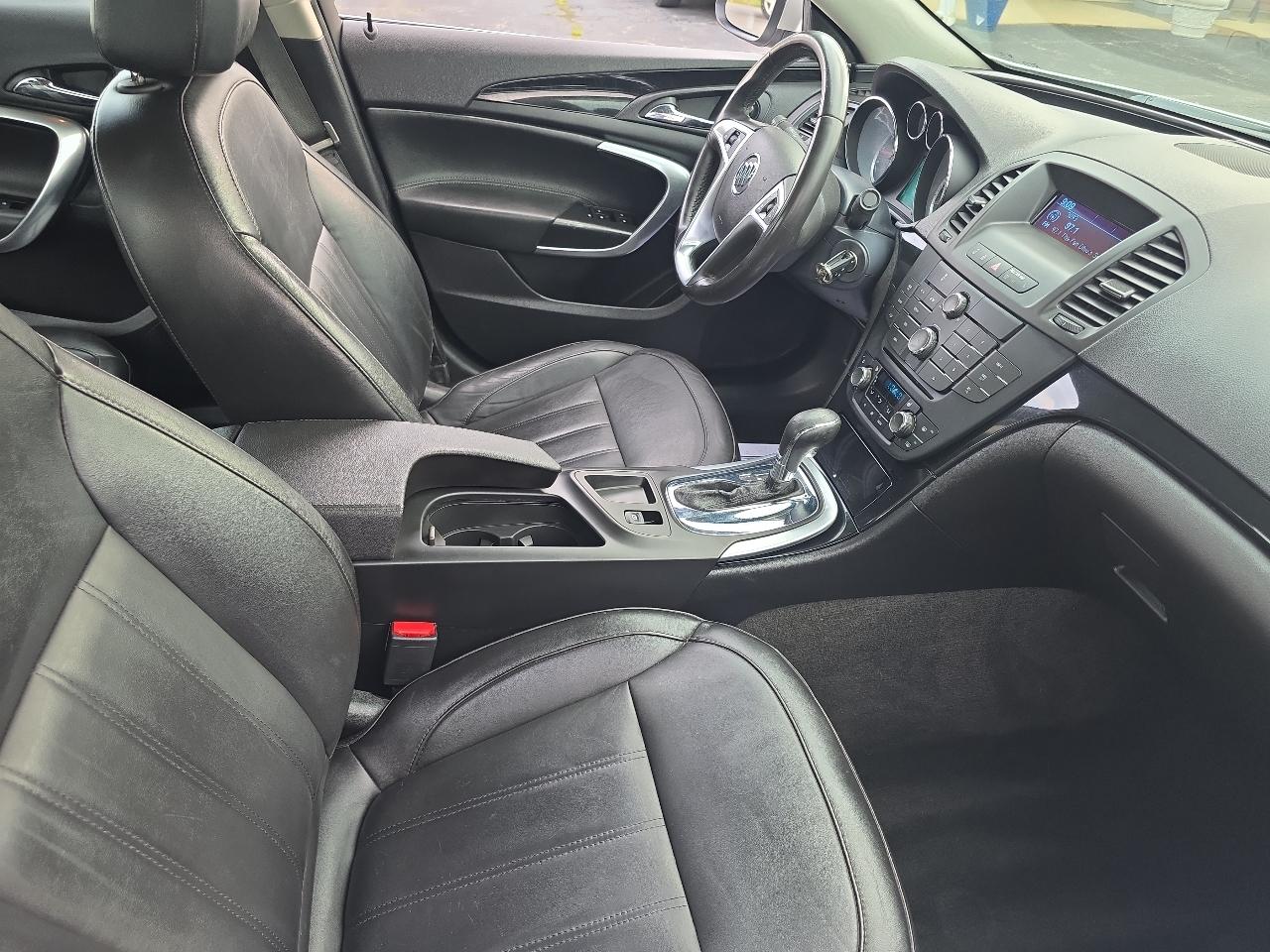 Buick Regal 4dr Sdn CXL RL1 (Oshawa) 2011