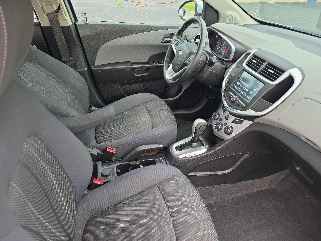 Chevrolet Sonic 4dr Sdn Auto LT 2017