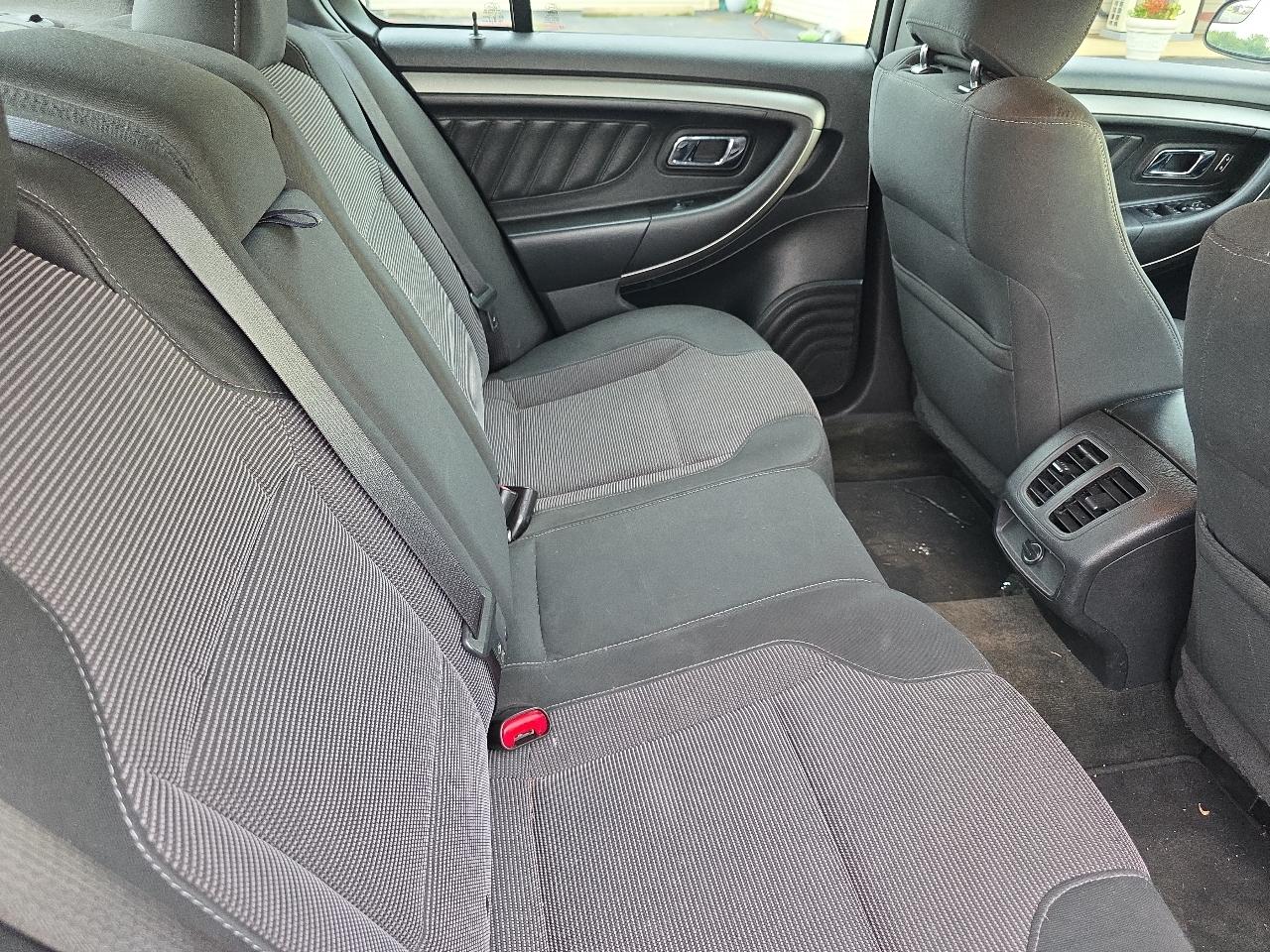 Ford Taurus 4dr Sdn SEL AWD 2013