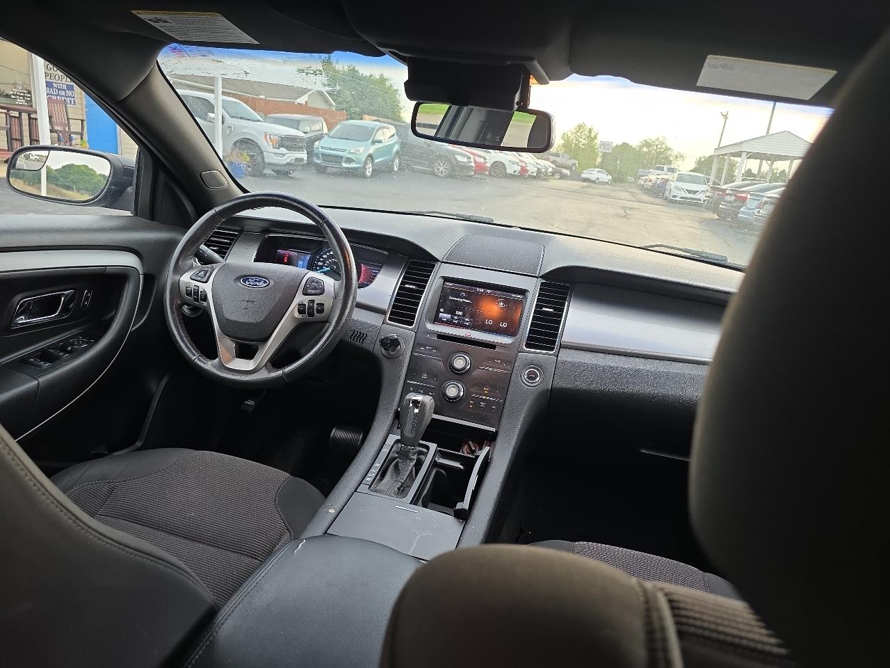 Ford Taurus 4dr Sdn SEL AWD 2013