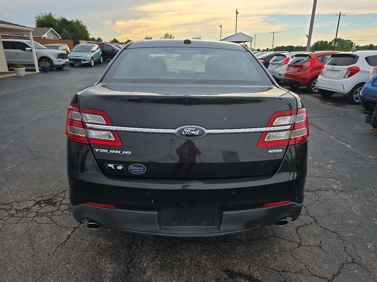Ford Taurus 4dr Sdn SEL AWD 2013