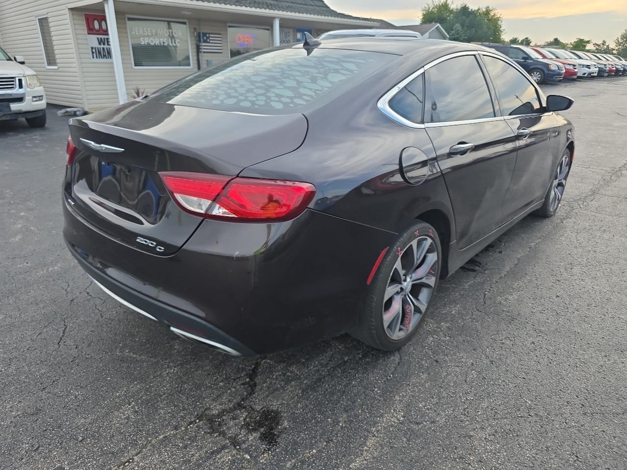 Chrysler 200 4dr Sdn C AWD 2015