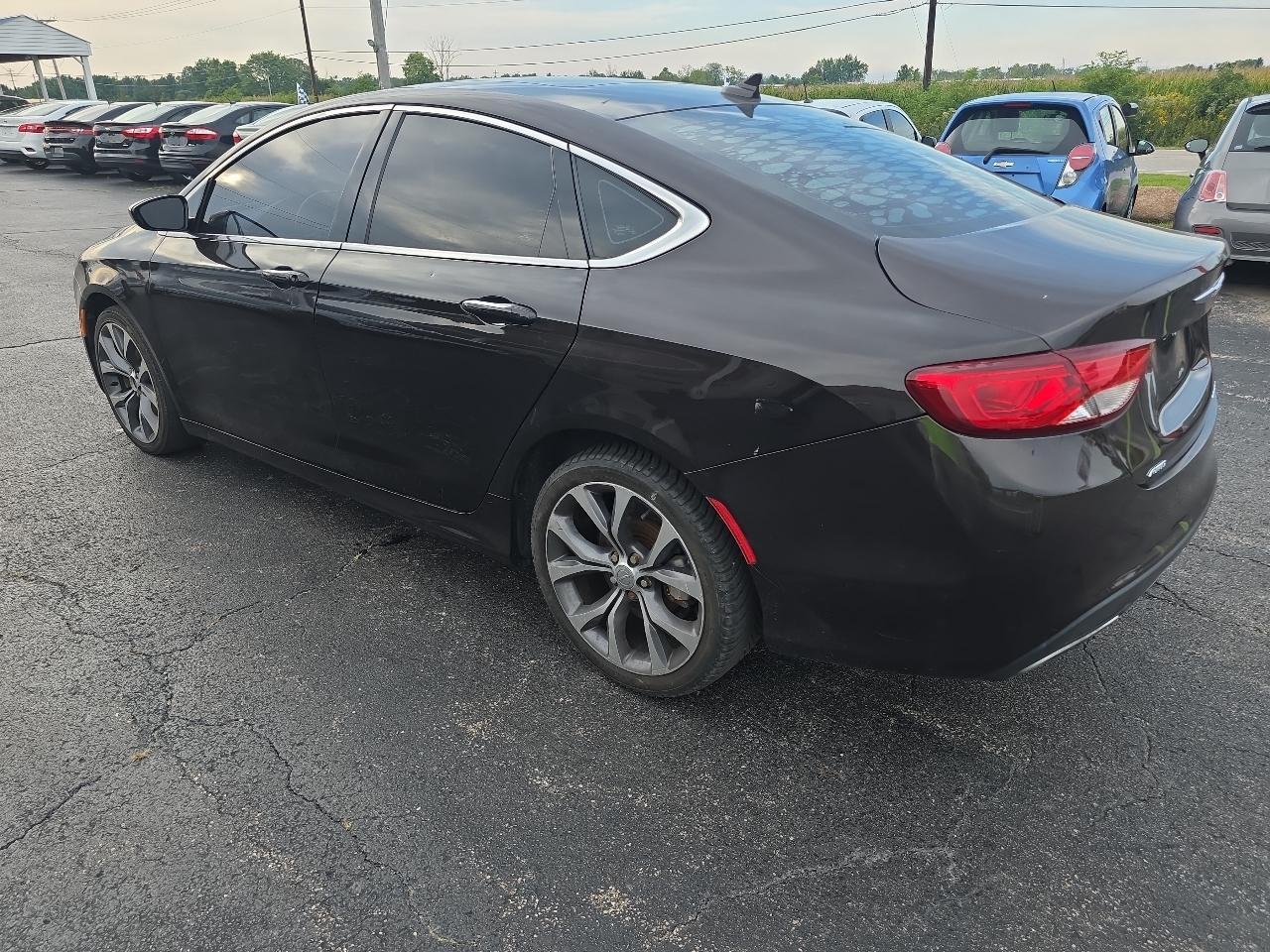 Chrysler 200 4dr Sdn C AWD 2015