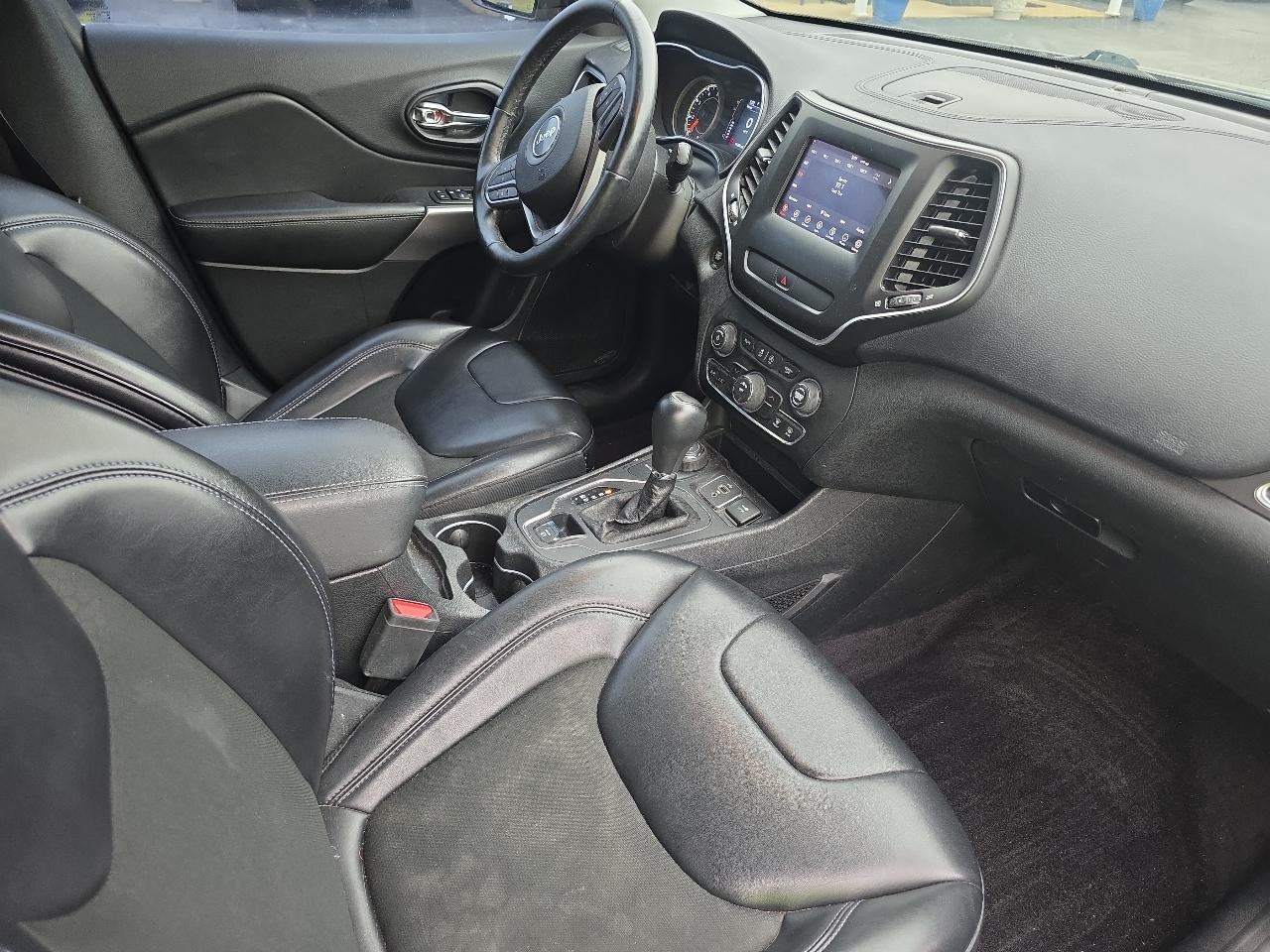 Jeep Cherokee Latitude Plus 4x4 2019