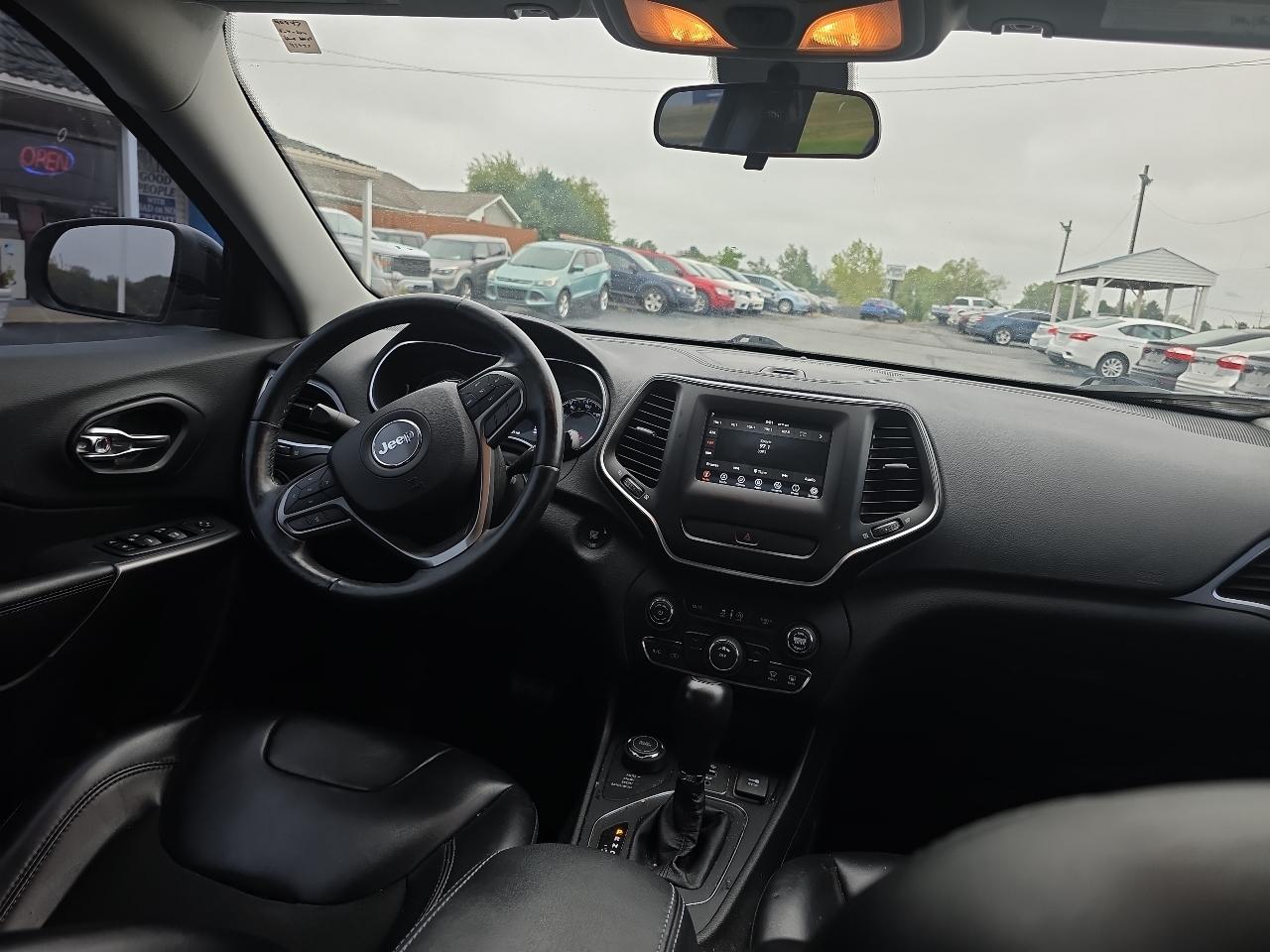 Jeep Cherokee Latitude Plus 4x4 2019
