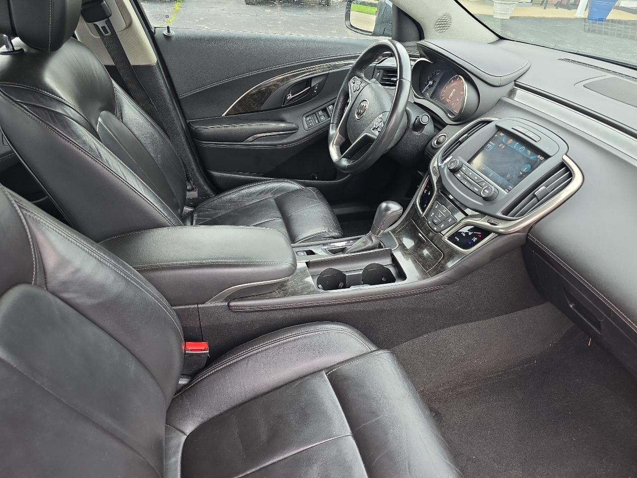 Buick LaCrosse 4dr Sdn Leather FWD 2014