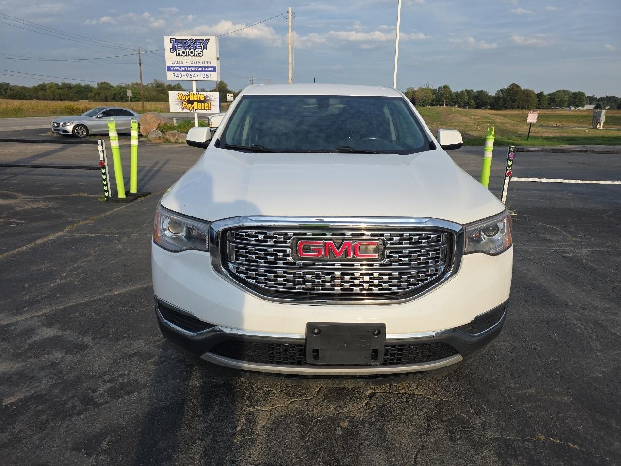GMC Acadia FWD 4dr SLE w/SLE-1 2018