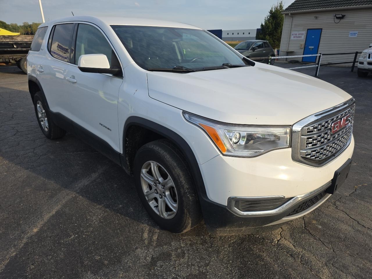 GMC Acadia FWD 4dr SLE w/SLE-1 2018
