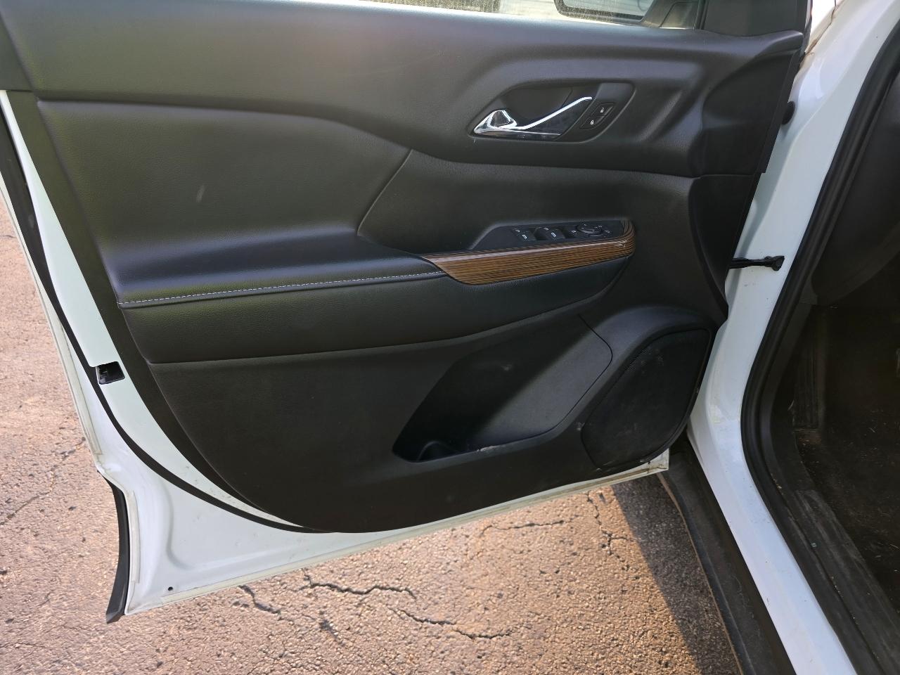 GMC Acadia FWD 4dr SLE w/SLE-1 2018