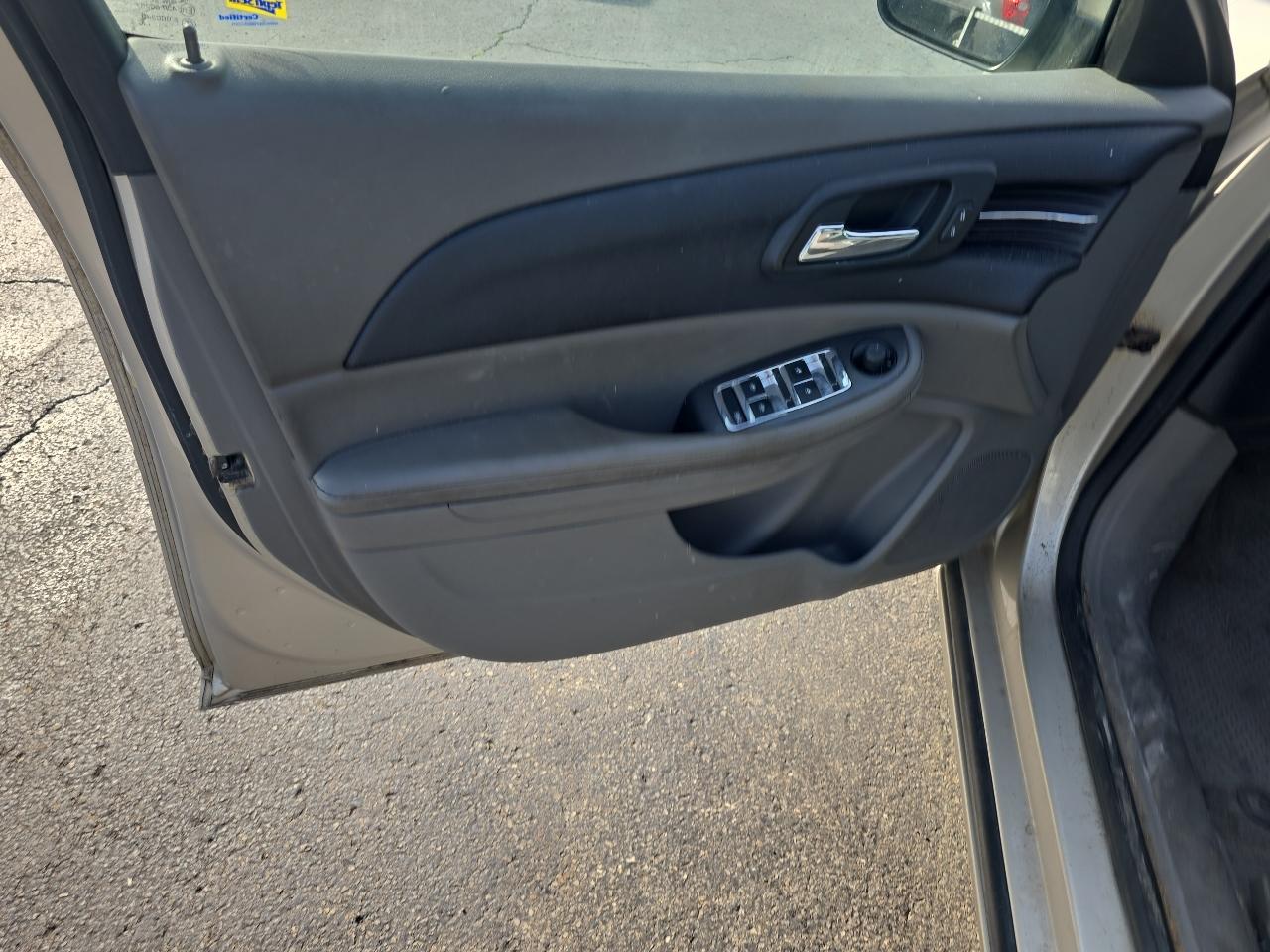 Chevrolet Malibu 4dr Sdn LS w/1LS 2013