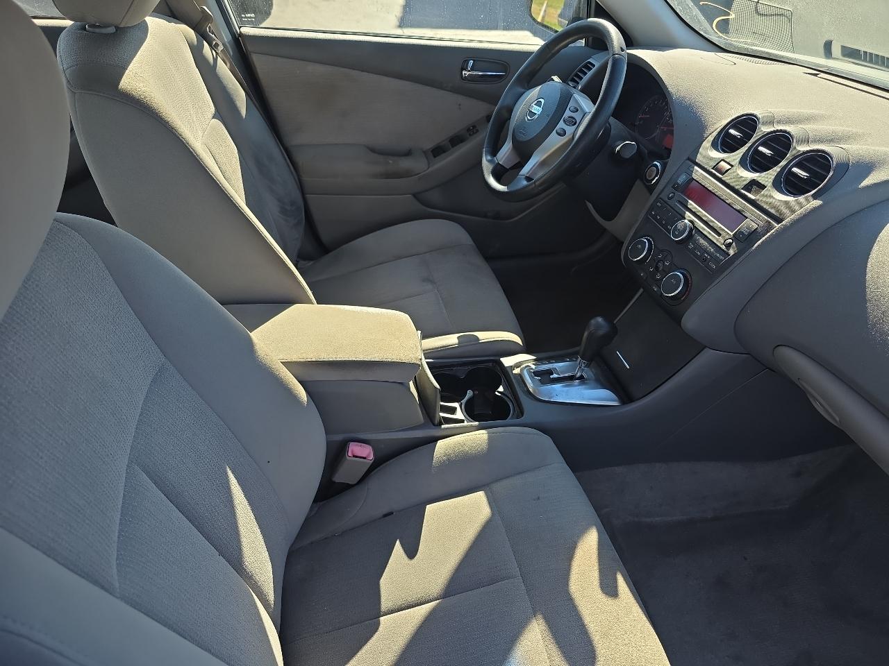 Nissan Altima 4dr Sdn I4 CVT 2.5 S 2012