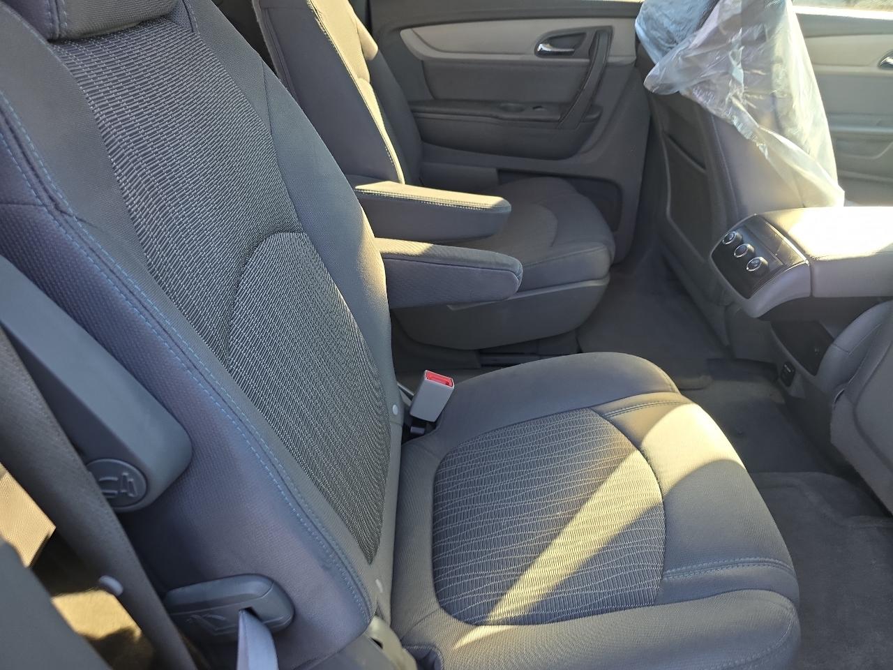 Chevrolet Traverse AWD 4dr LT w/1LT 2016