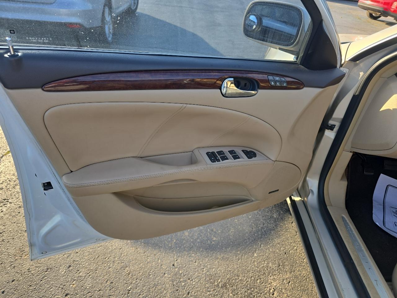 Buick Lucerne 4dr Sdn V8 CXS *Ltd Avail* 2008