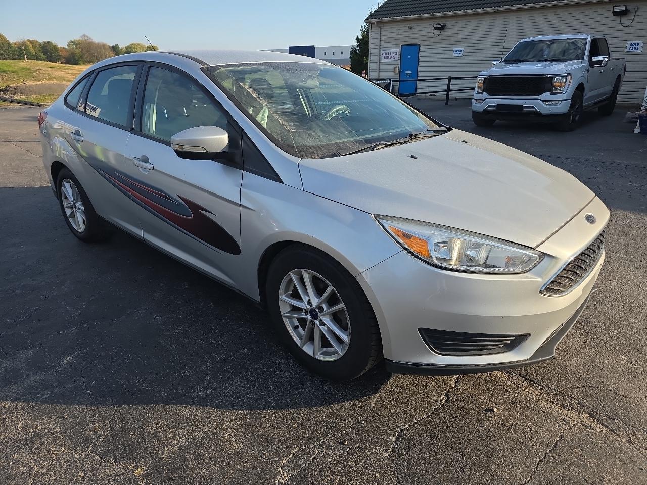Ford Focus SE Sedan 2017