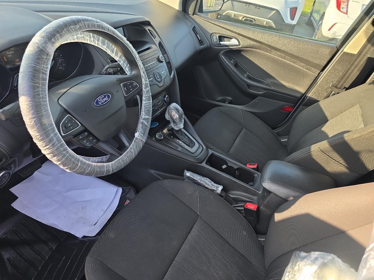 Ford Focus SE Sedan 2017