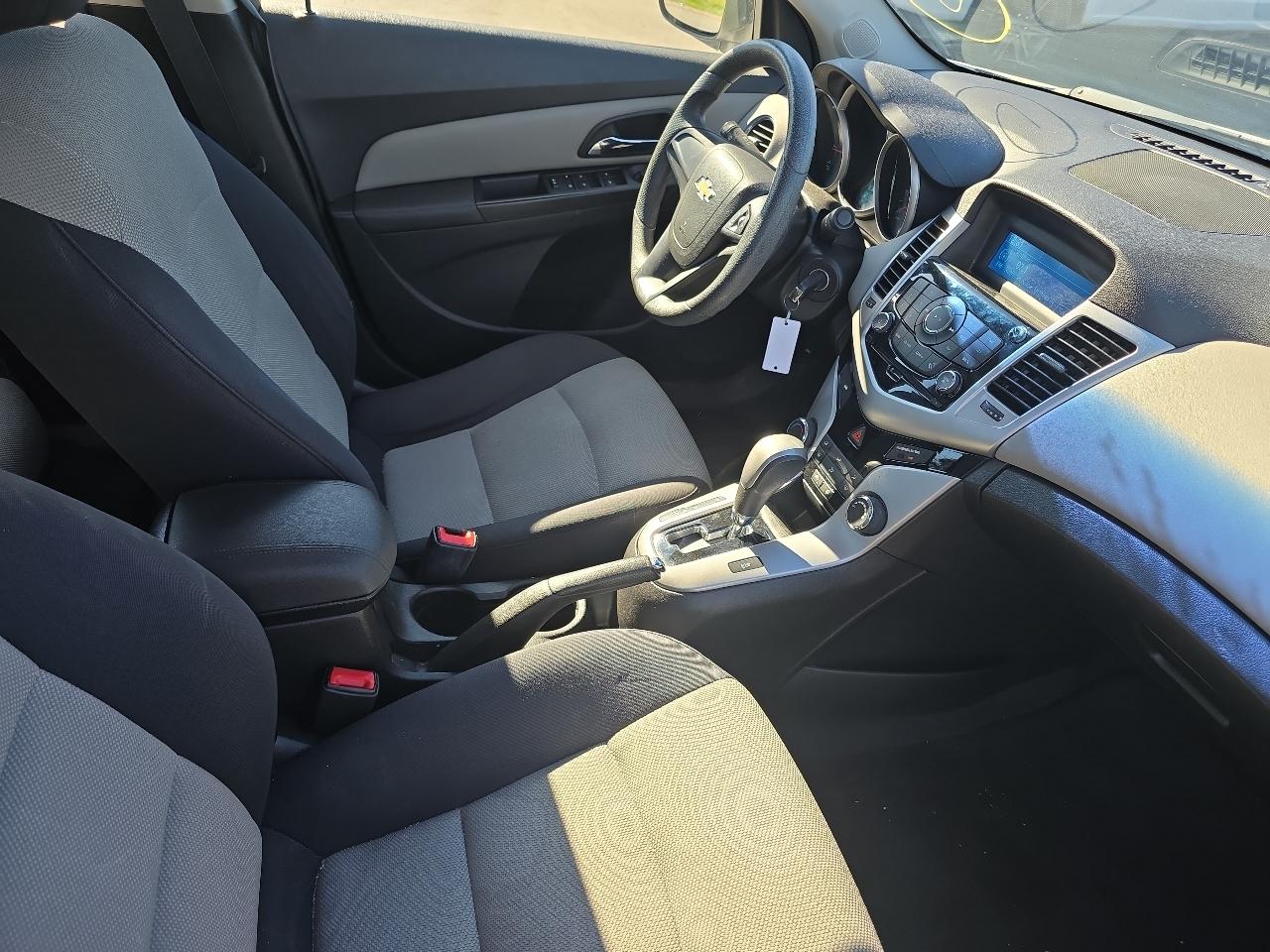 Chevrolet Cruze 4dr Sdn Auto LS 2015