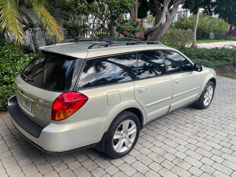 Subaru Outback 3.0R VDC Wagon 2005