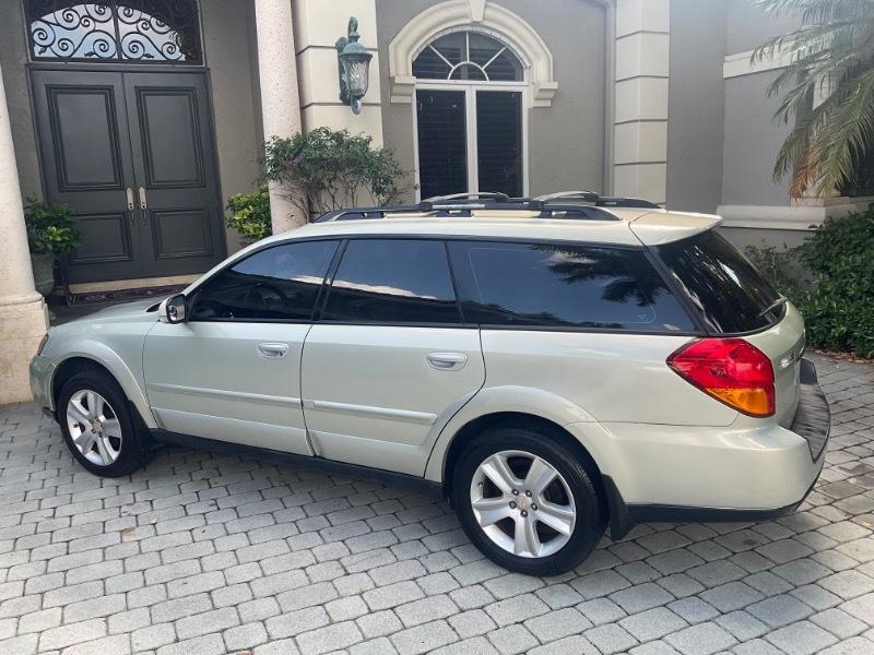 Subaru Outback 3.0R VDC Wagon 2005