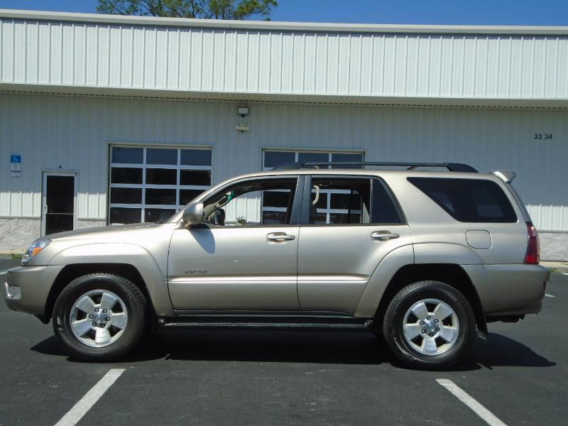 Toyota 4Runner Limited V8 2WD 2005