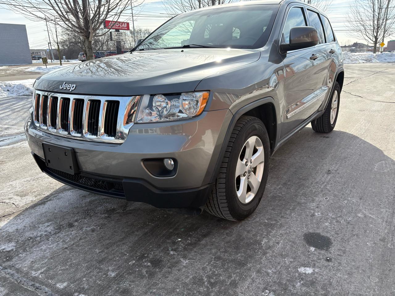 Jeep Grand Cherokee Laredo 4WD 2011