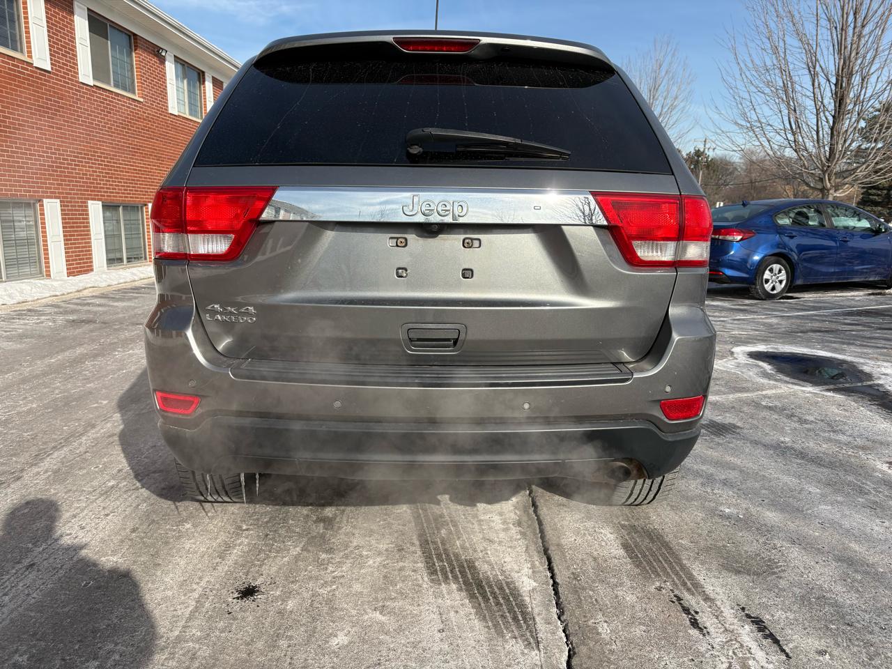 Jeep Grand Cherokee Laredo 4WD 2011