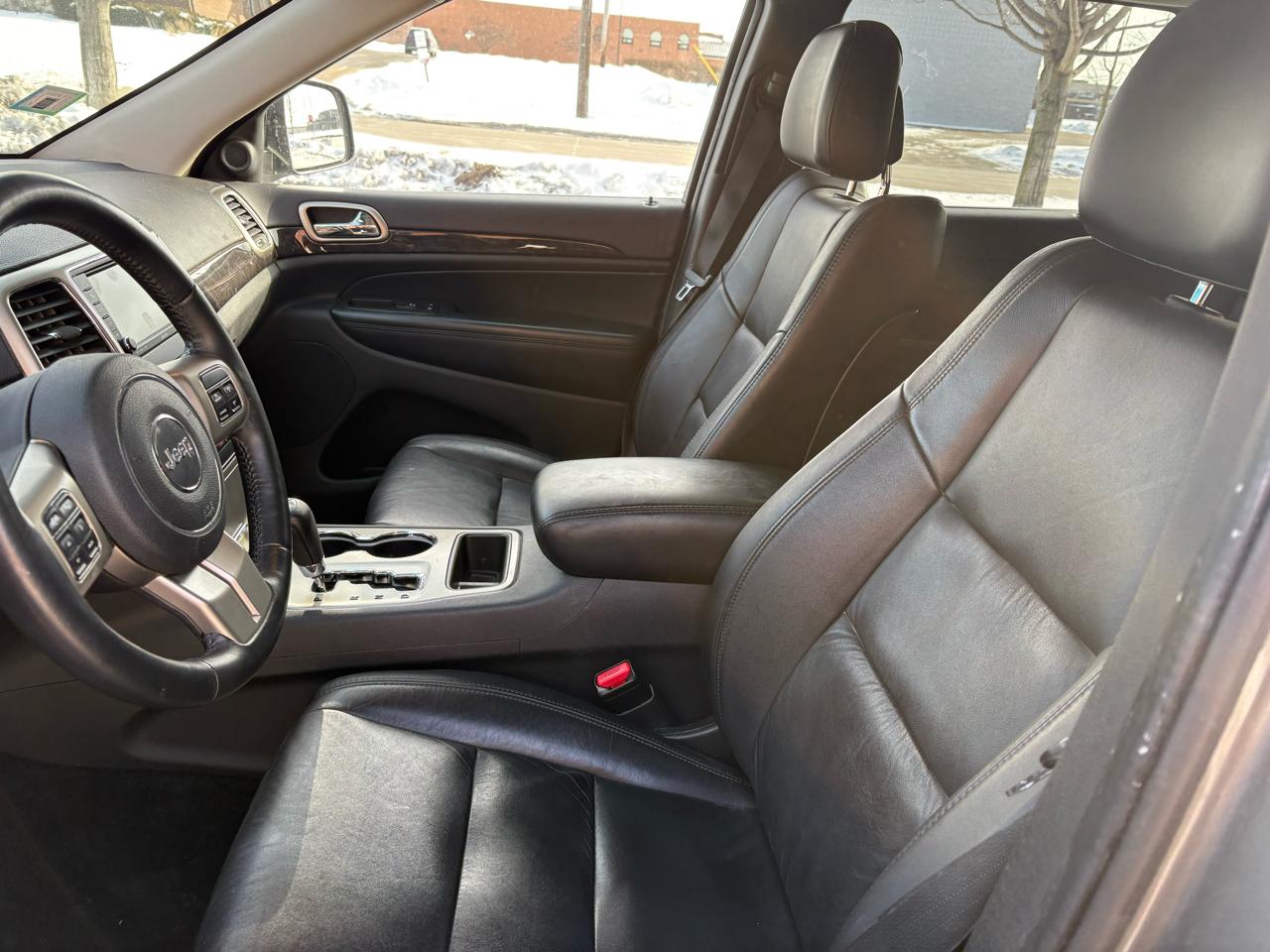 Jeep Grand Cherokee Laredo 4WD 2011