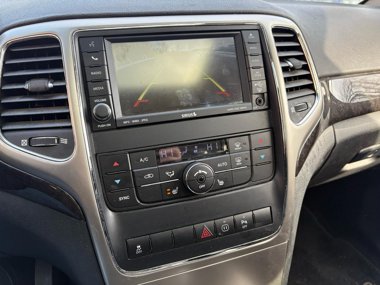 Jeep Grand Cherokee Laredo 4WD 2011