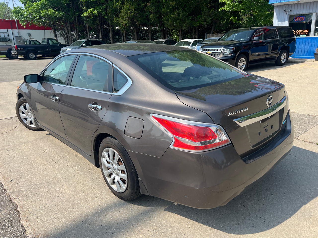 Nissan Altima 4dr Sdn I4 2.5 S 2013 Nissan Altima 4dr Sdn I4 2.5 S 2013