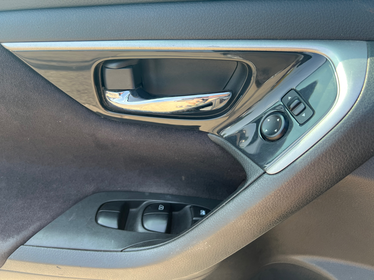 Nissan Altima 4dr Sdn I4 2.5 S 2013 Nissan Altima 4dr Sdn I4 2.5 S 2013