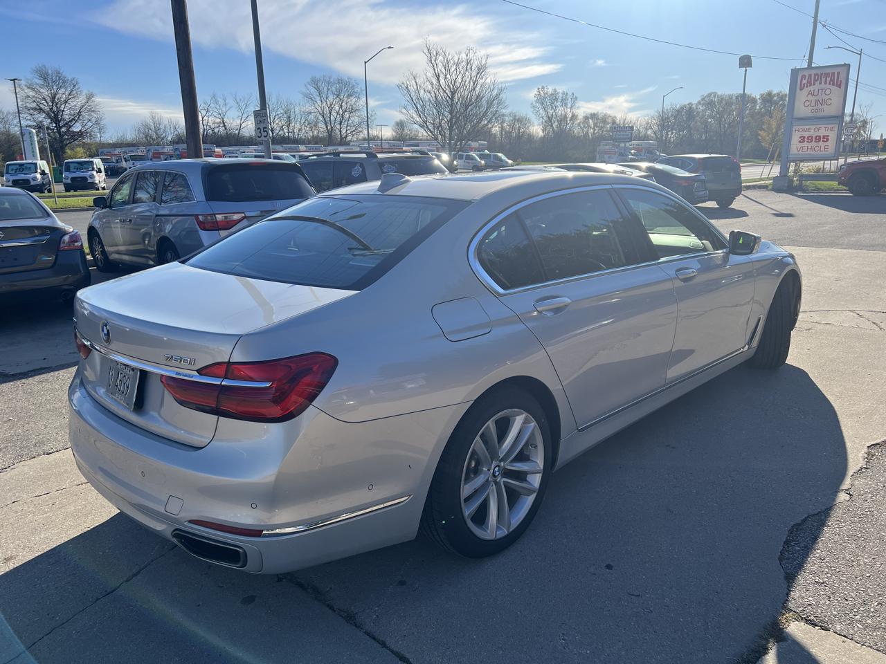 BMW 7 Series 750i xDrive Sedan 2018