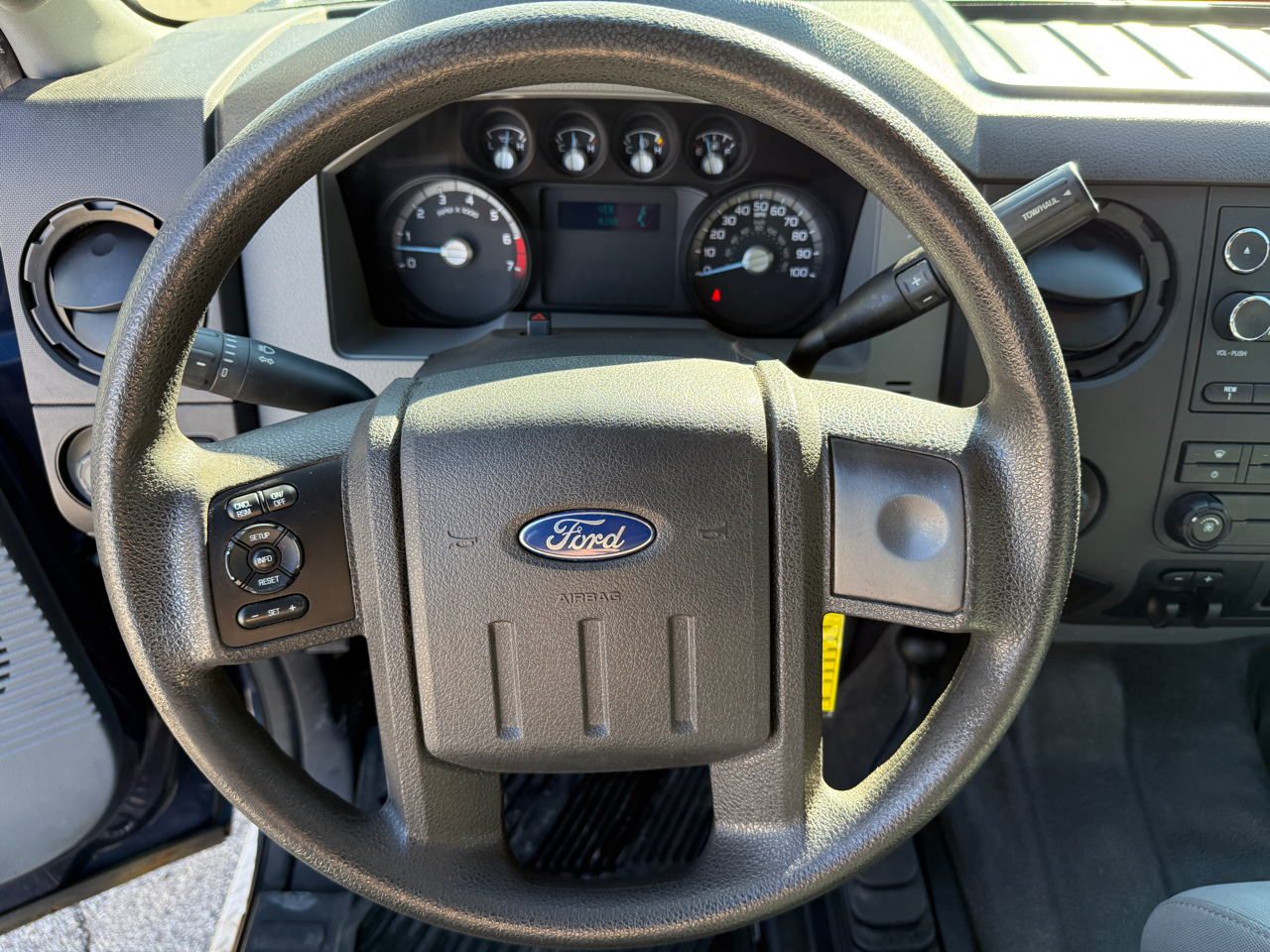 Ford Super Duty F-250 SRW 4WD SuperCab 142" Lariat 2013 Ford Super Duty F-250 SRW 4WD SuperCab 142" Lariat 2013