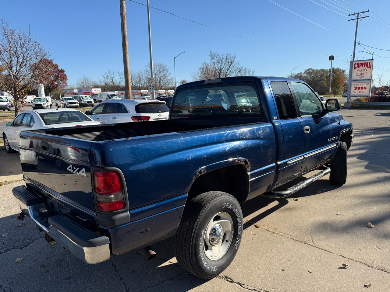 Dodge Ram 1500 4dr Quad Cab 139" WB 4WD 2001