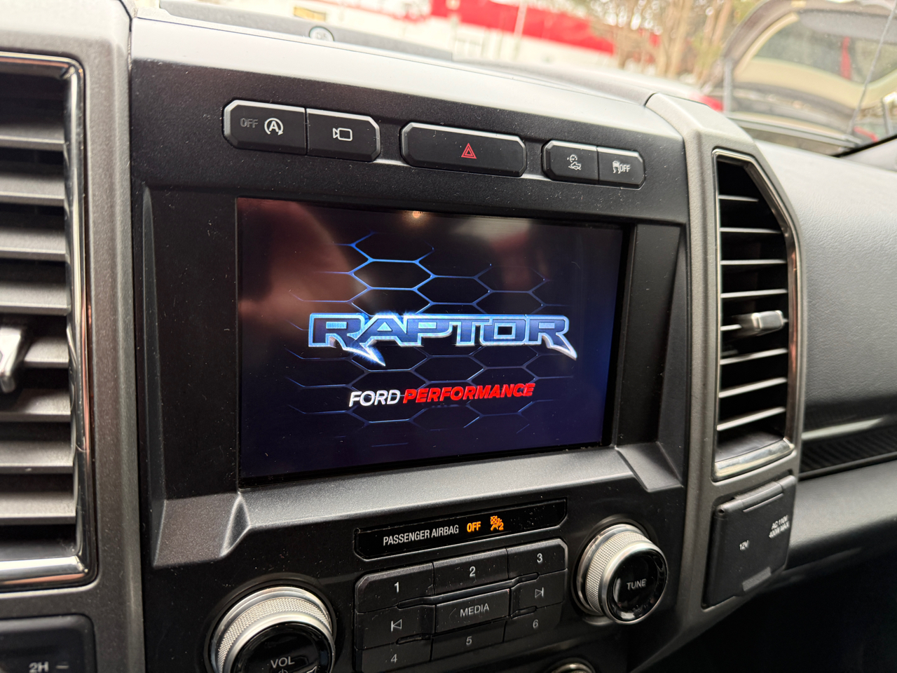 Ford F-150 Raptor 4WD SuperCrew 5.5' Box 2019