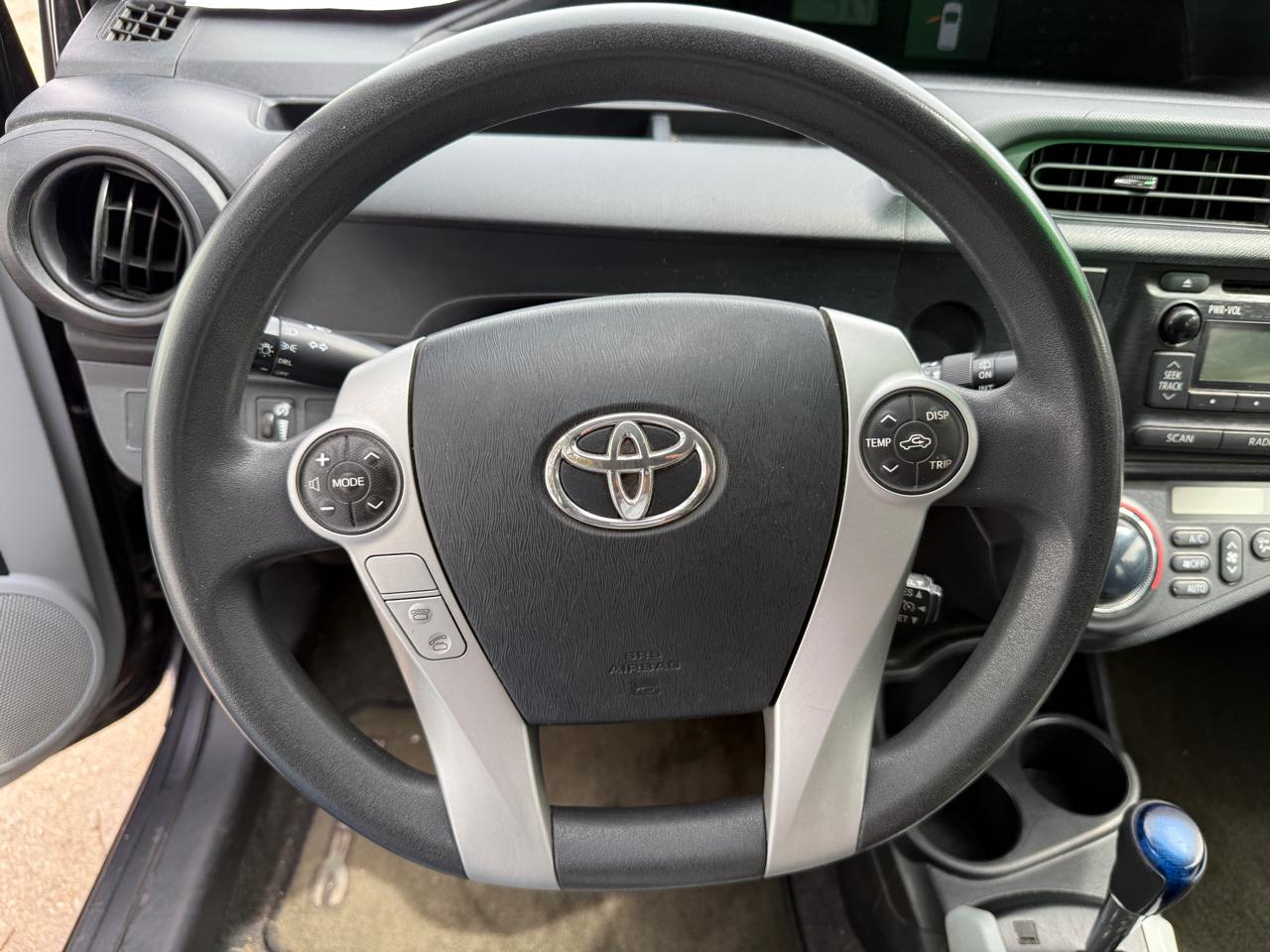 Toyota Prius c 5dr HB Three (Natl) 2014