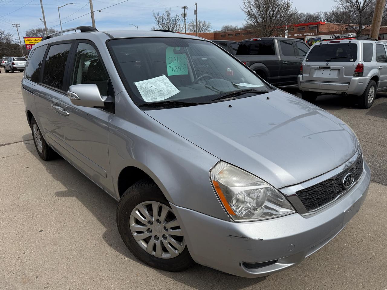 Kia Sedona 4dr LWB LX 2011