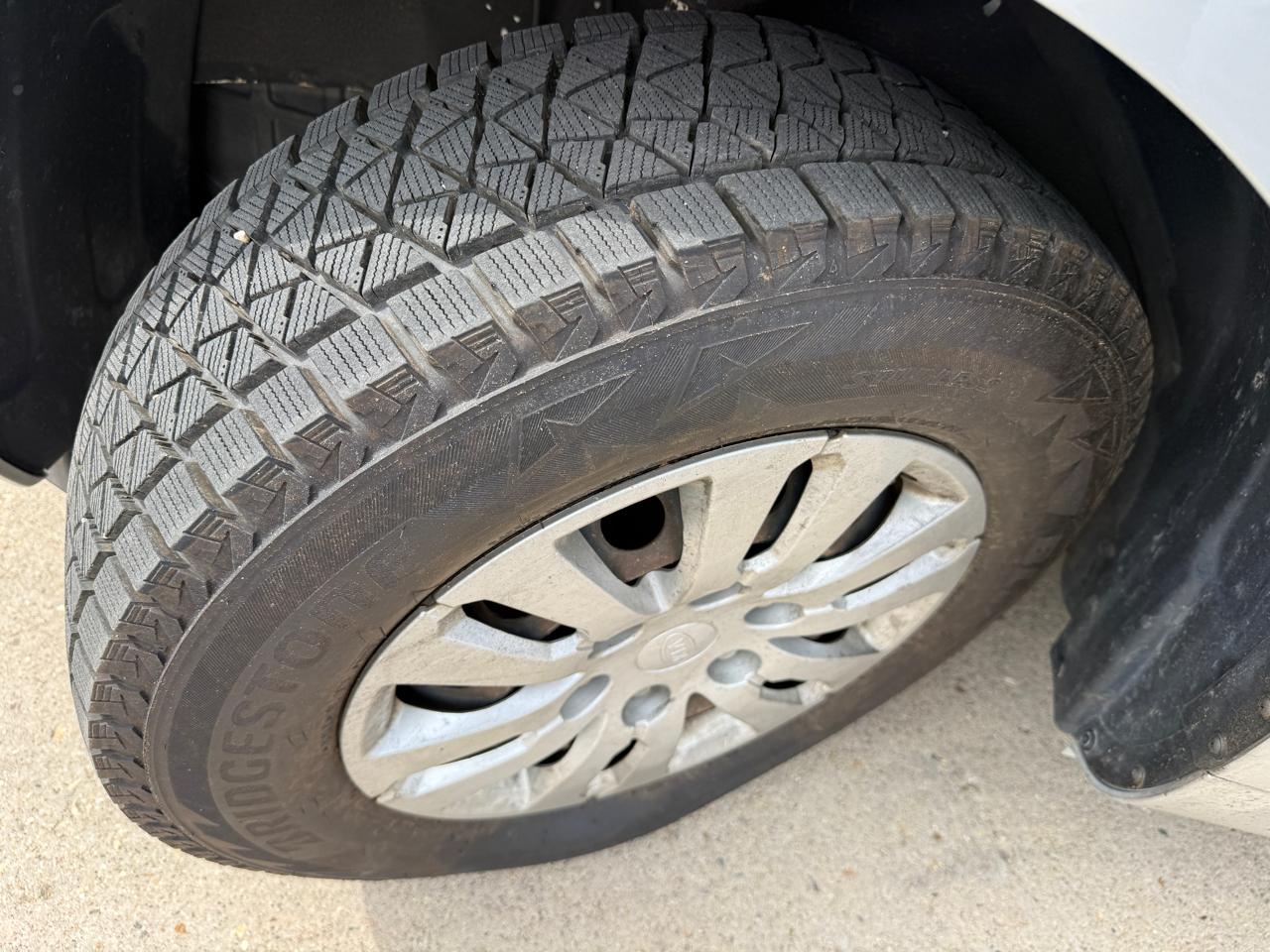 Kia Sedona 4dr LWB LX 2011