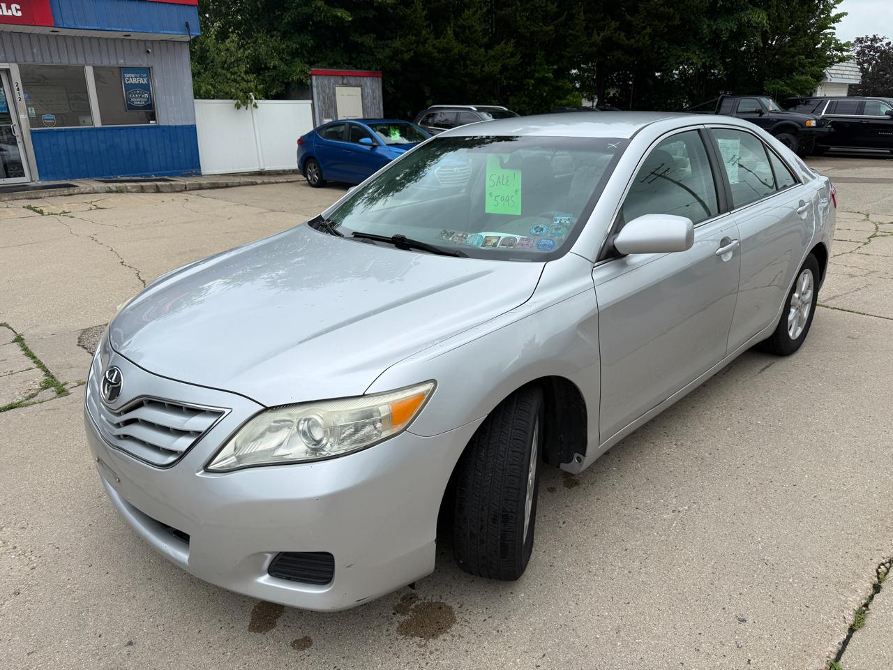 2011 Toyota Camry 4dr Sdn I4 Man LE (Natl)