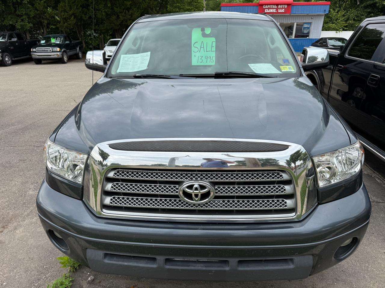 Toyota Tundra 4WD CrewMax 145.7" 5.7L LTD (Natl) 2007
