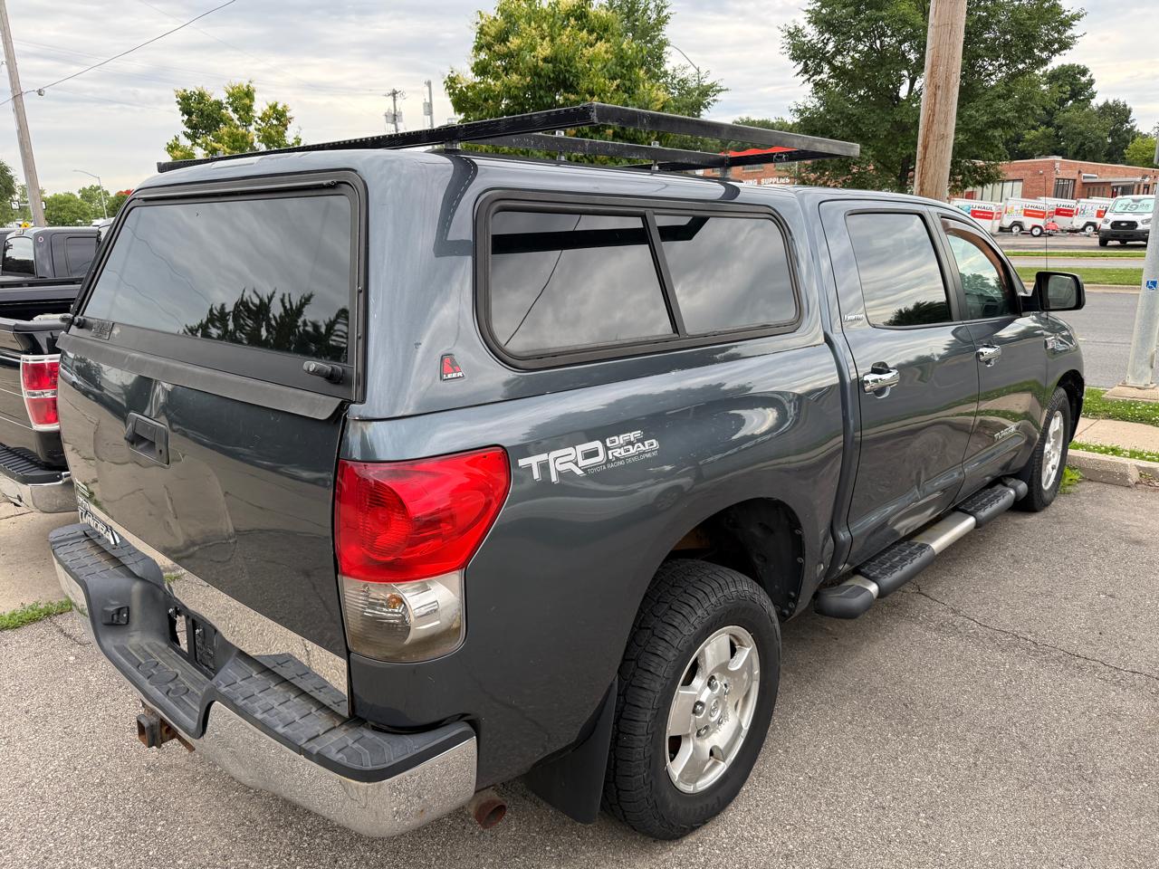 Toyota Tundra 4WD CrewMax 145.7" 5.7L LTD (Natl) 2007
