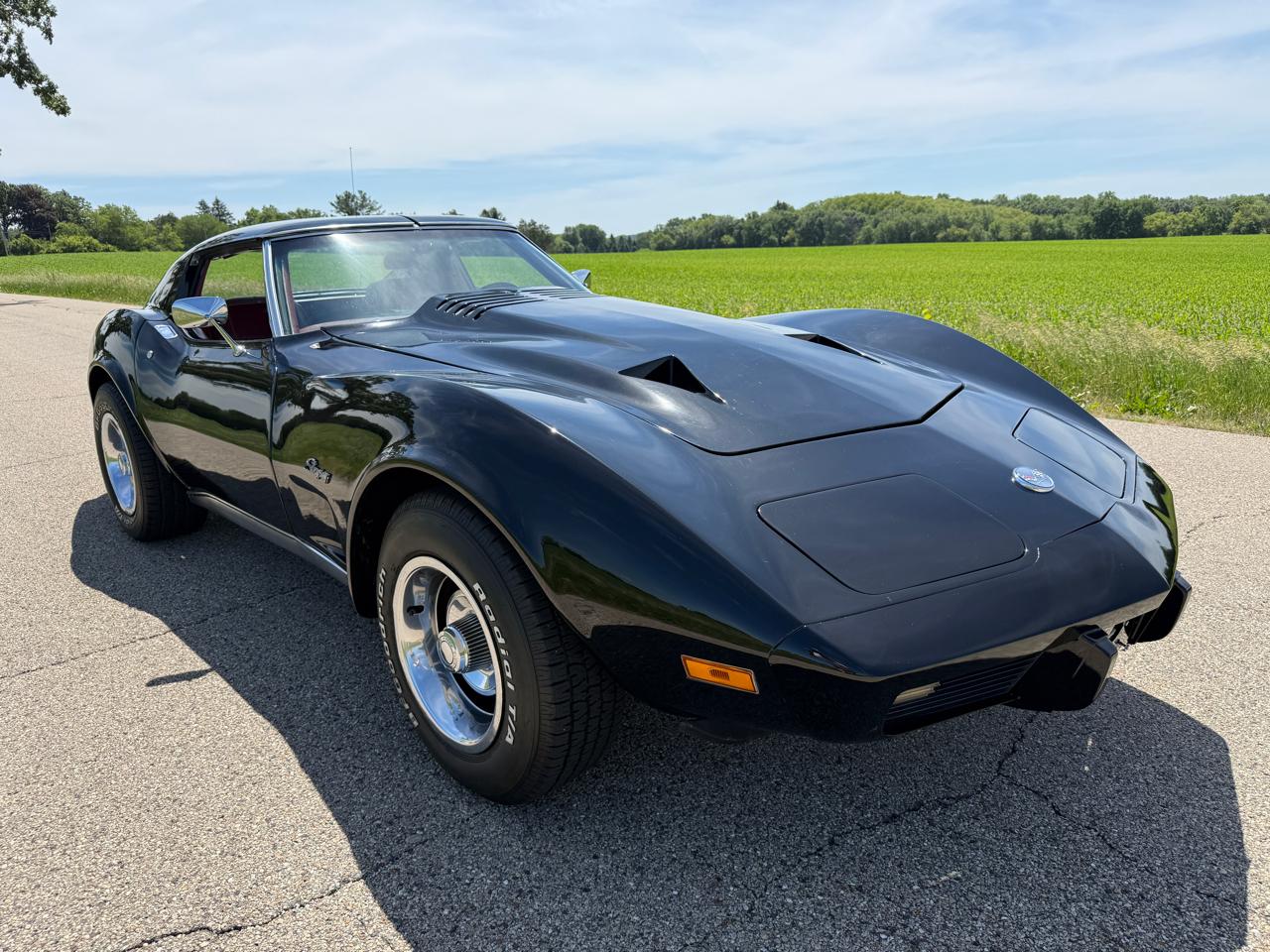 Chevrolet Corvette Stingray 1LT Coupe Automatic 1976