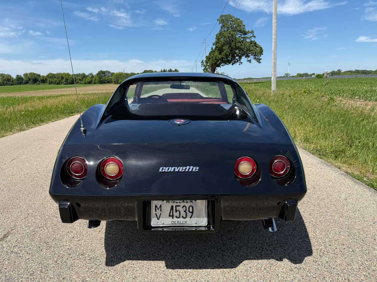 Chevrolet Corvette Stingray 1LT Coupe Automatic 1976