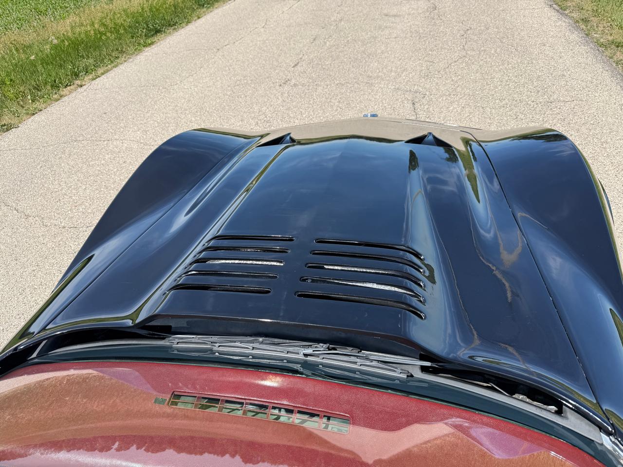 Chevrolet Corvette Stingray 1LT Coupe Automatic 1976