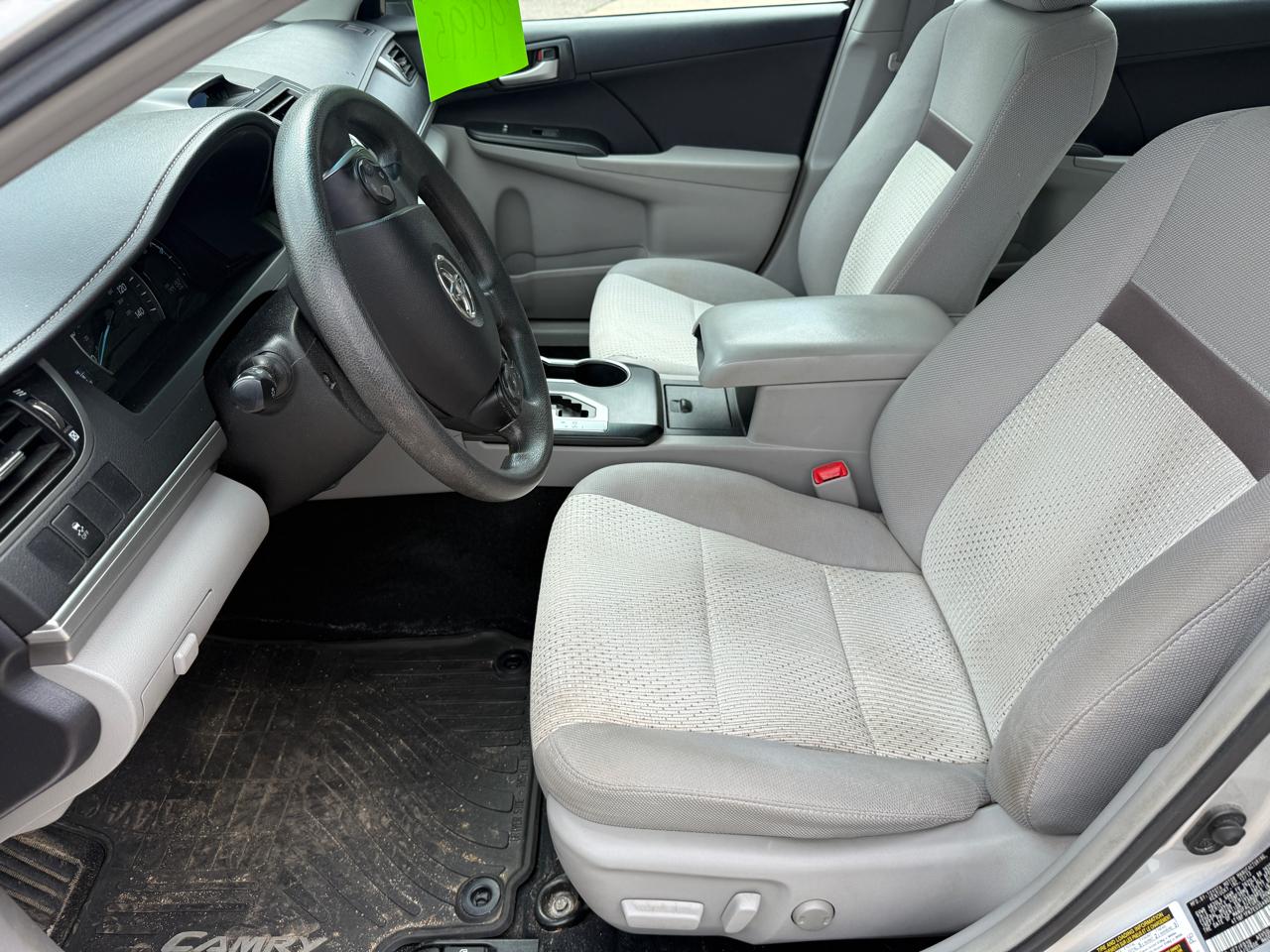 Toyota Camry 2014.5 4dr Sdn I4 Auto SE Sport (Natl) 2014