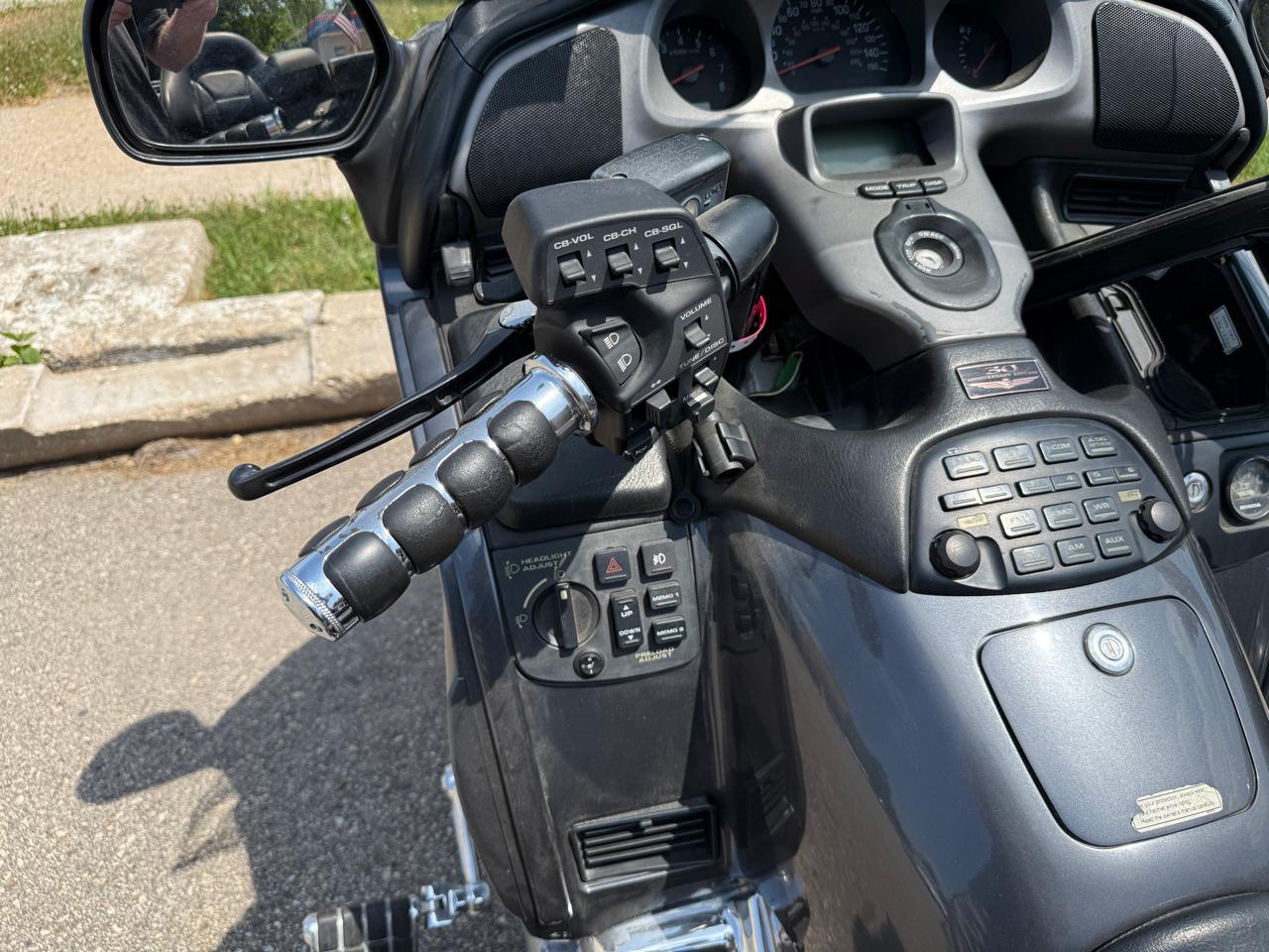 Honda GL1800D (Gold Wing)  2005