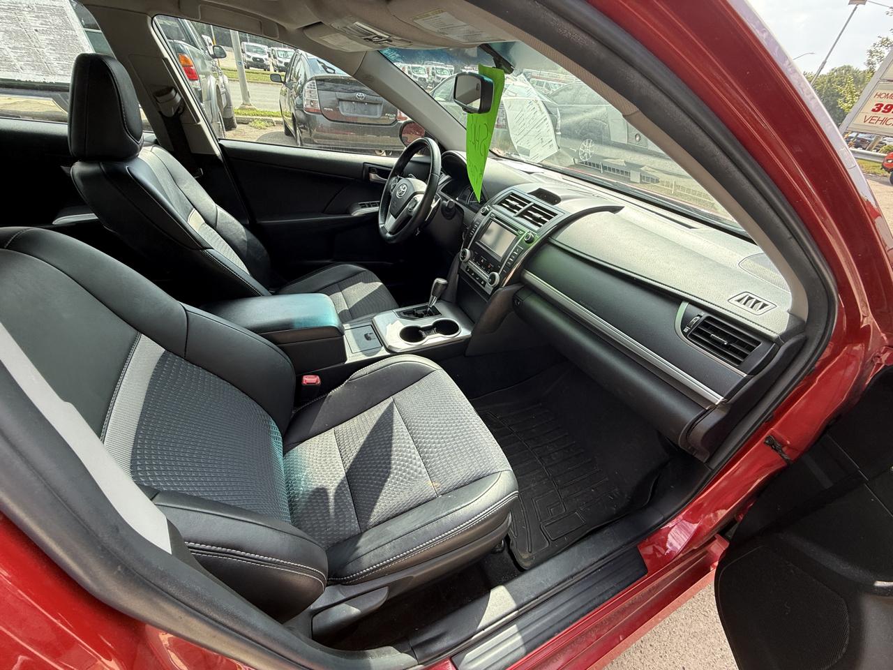 Toyota Camry 2014.5 4dr Sdn I4 Auto SE Sport (Natl) 2014