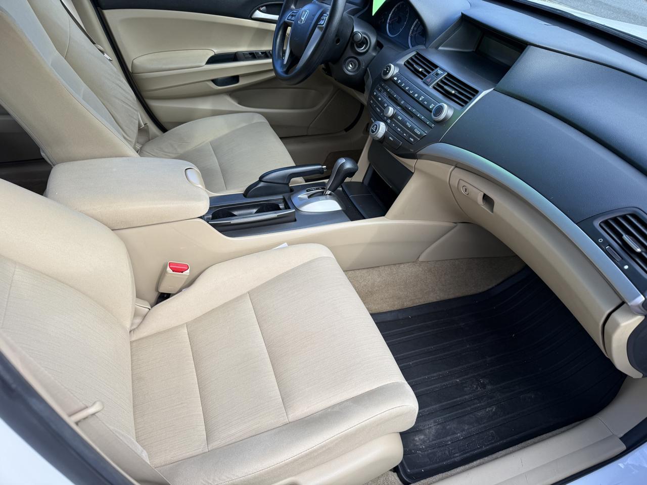 Honda Accord Sdn 4dr I4 Auto LX 2012