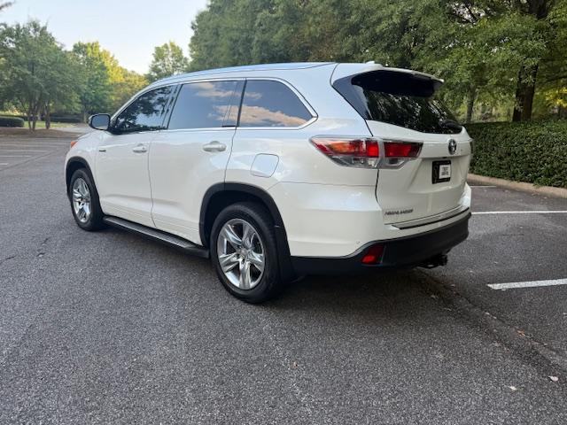 Toyota Highlander Hybrid Limited AWD 2014 Toyota Highlander Hybrid Limited AWD 2014