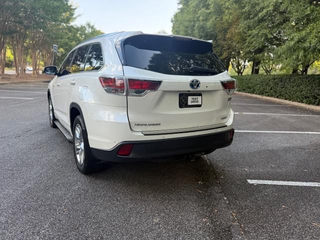 Toyota Highlander Hybrid Limited AWD 2014 Toyota Highlander Hybrid Limited AWD 2014
