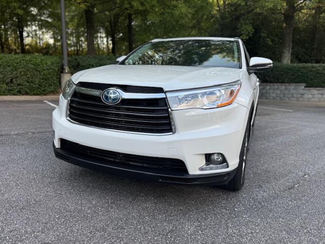 Toyota Highlander Hybrid Limited AWD 2014 Toyota Highlander Hybrid Limited AWD 2014